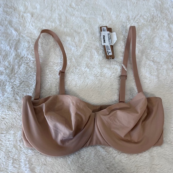 SKIMS Other - Skims‎ Women's Smoothing Intimates Strapless Bra Clay Size 32C NWT